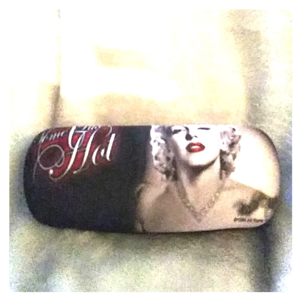 Marilyn Monroe eyeglass case